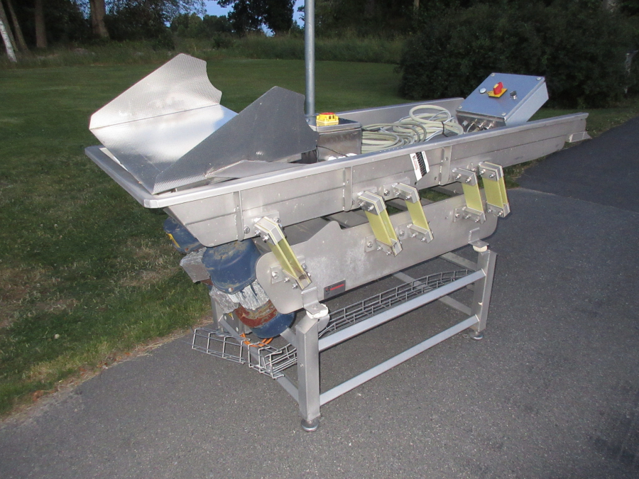 5471 Cabinplant vibratory feeder