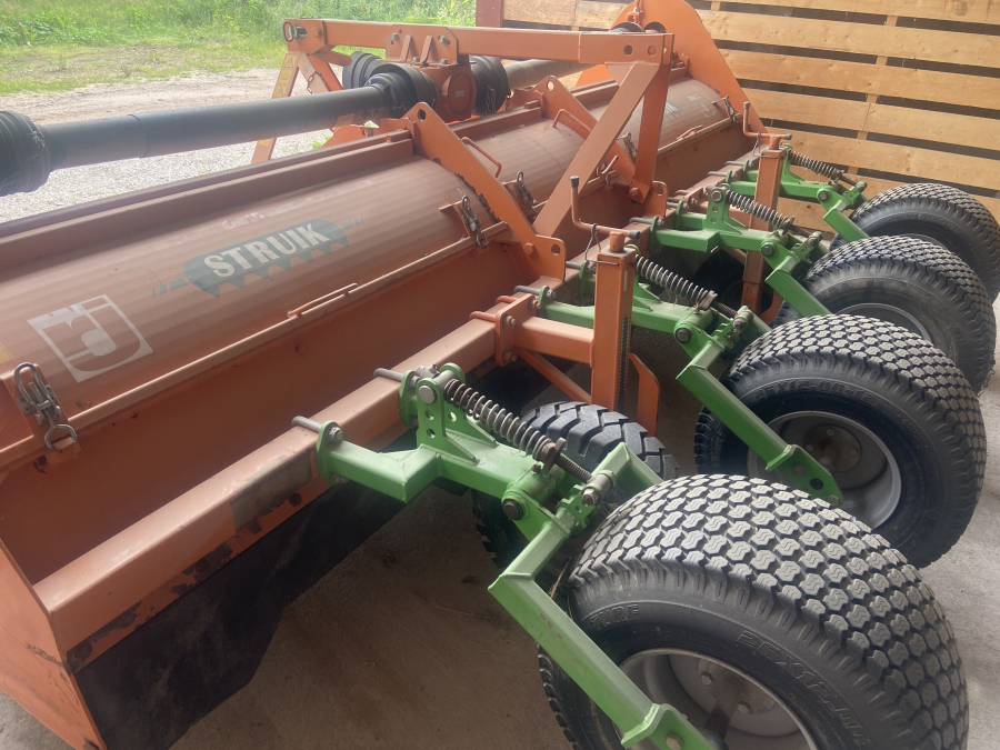 5483 Struik haulm topper 4 row x 85 or 90 cm