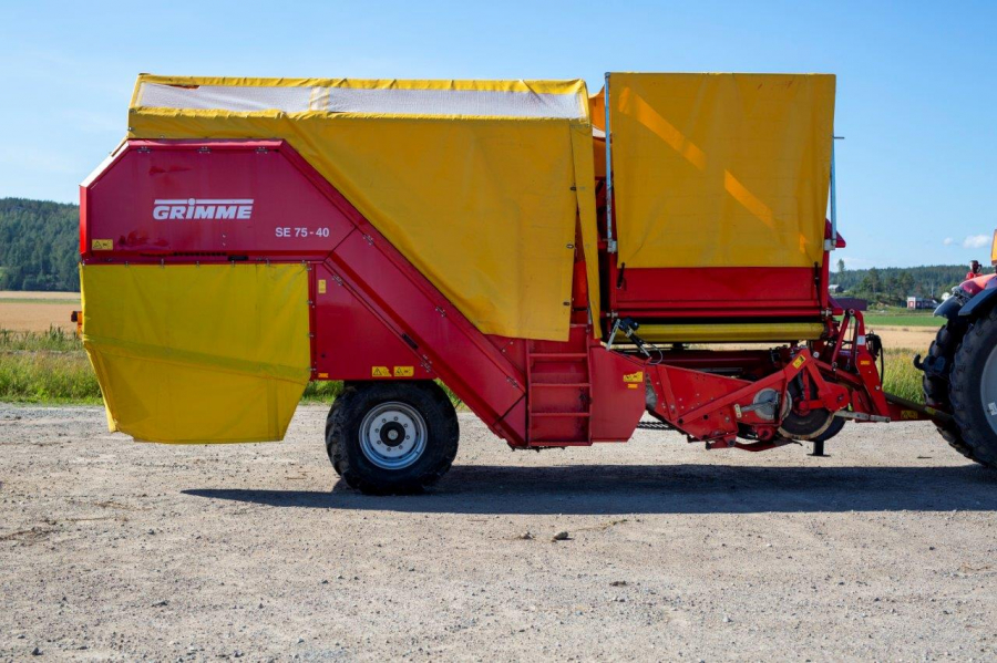 5489 Grimme SE75-40 potato harvester used second hand