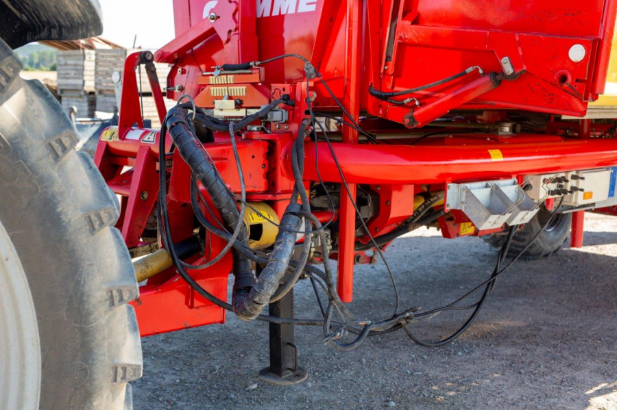5489 Grimme SE75-40 potato harvester used second hand