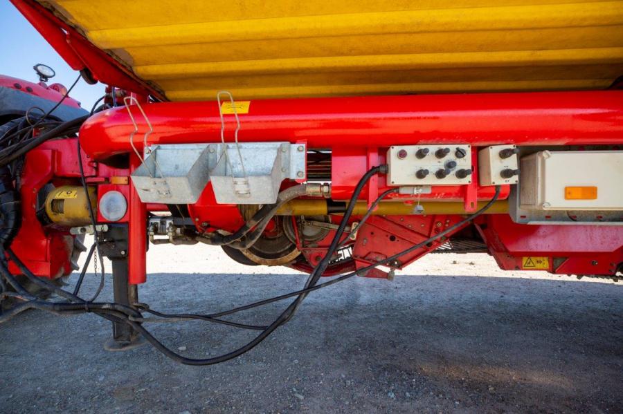 5489 Grimme SE75-40 potato harvester used second hand