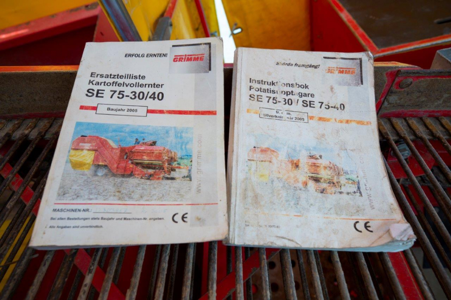 5489 Grimme SE75-40 potato harvester used second hand