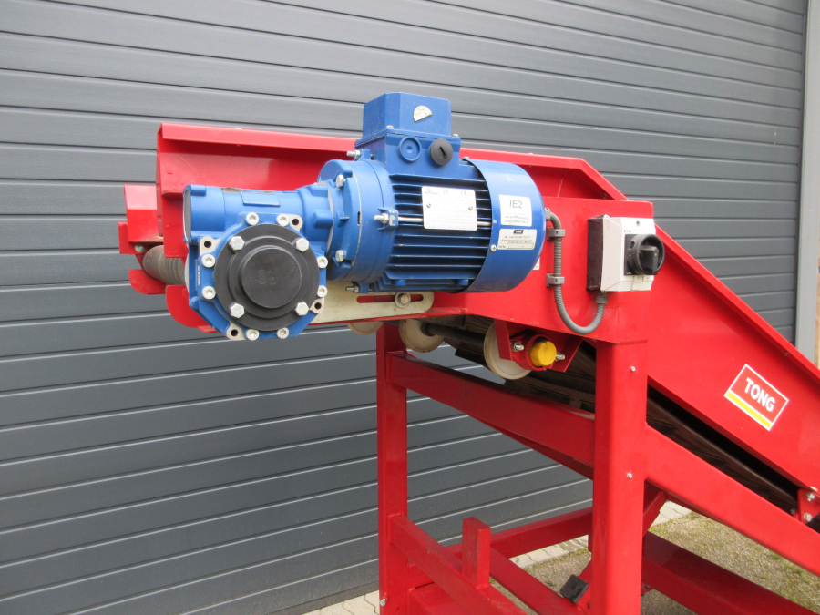 5497 Tong elevator 2300x750 mm. +700 mm Swahn