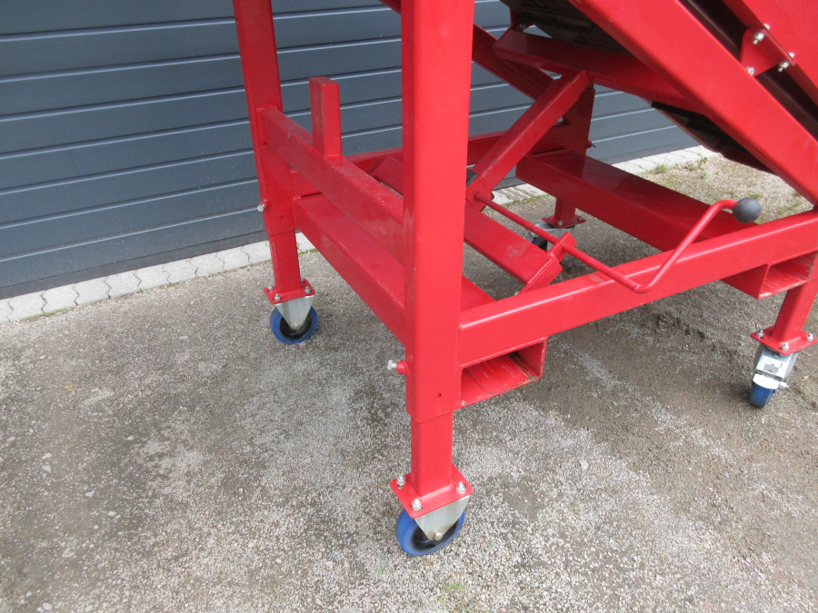 5497 Tong elevator 2300x750 mm. +700 mm Swahn