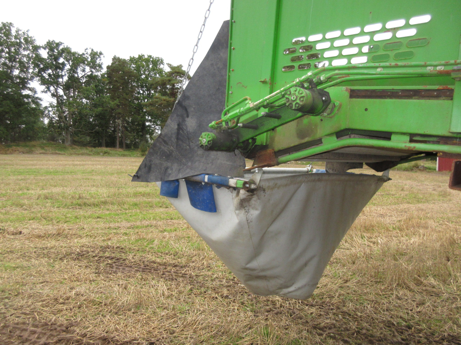 5498 Buffer hopper for potato for wheel loader