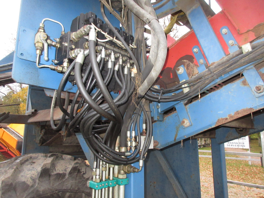 5499 Asa-Lift Möhrenroder T-100 DF mit Elevator