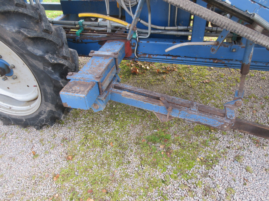 5501 Asa-Lift carrot harvester T90B with bunker