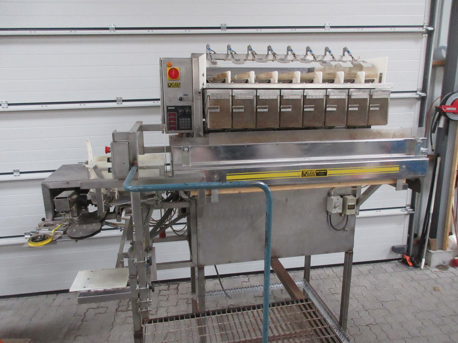 5504 Newtec 2000 with G45 tape twister bagger