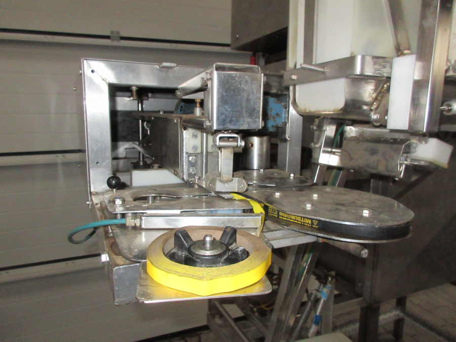 5504 Newtec 2000 with G45 tape twister bagger