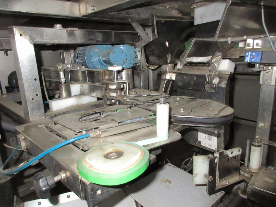 5513 Newtec 2009A apple weigher