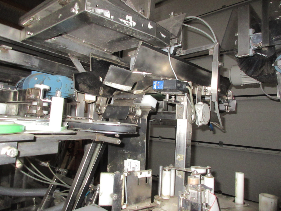 5513 Newtec 2009A apple weigher