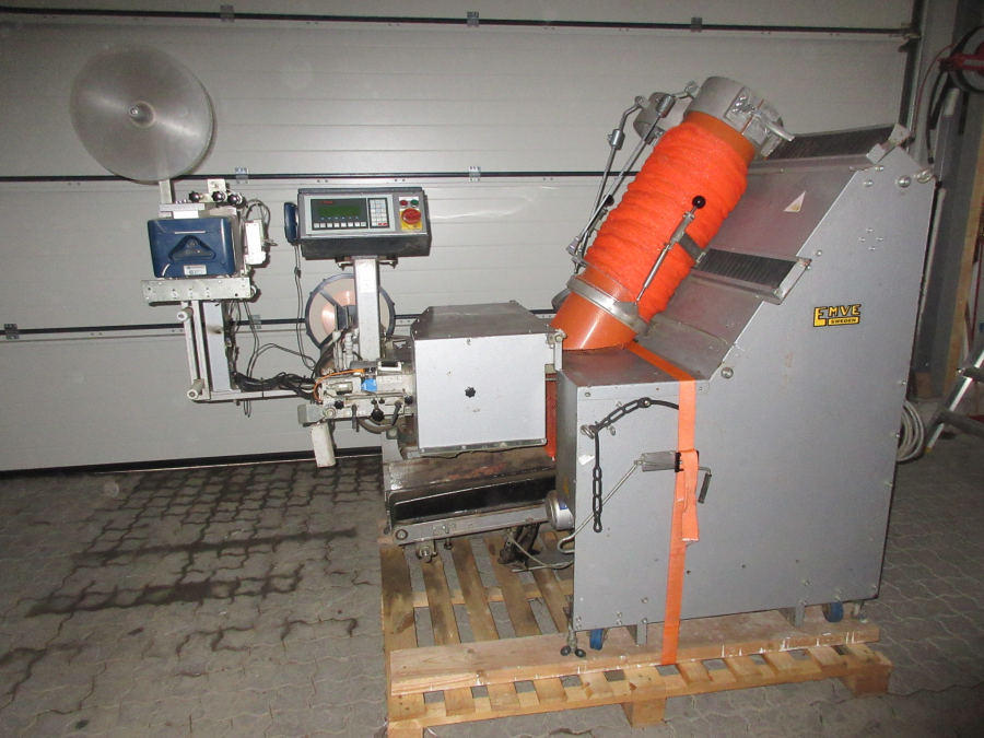 5516 C-Pack VAC 929 Clipautomat