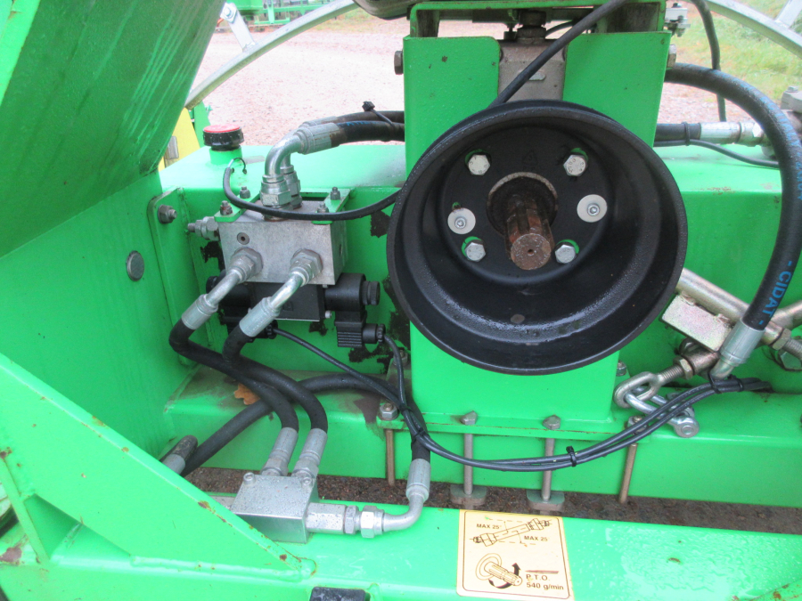 5523 Hortech tunnel mulch layer