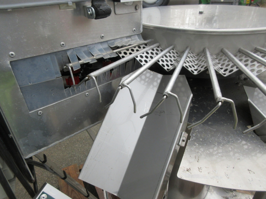 5525 Besnard Spargelwaschmaschine / Spargelsortierer
