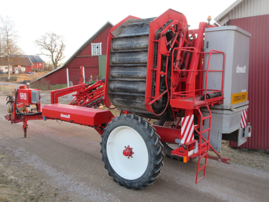 5528 Dewulf GKII Möhrenroder mit Elevator 2 Reihe