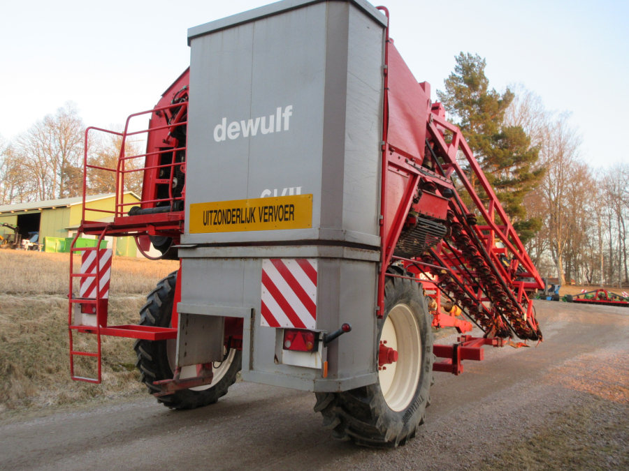 5528 Dewulf GKII Möhrenroder mit Elevator 2 Reihe
