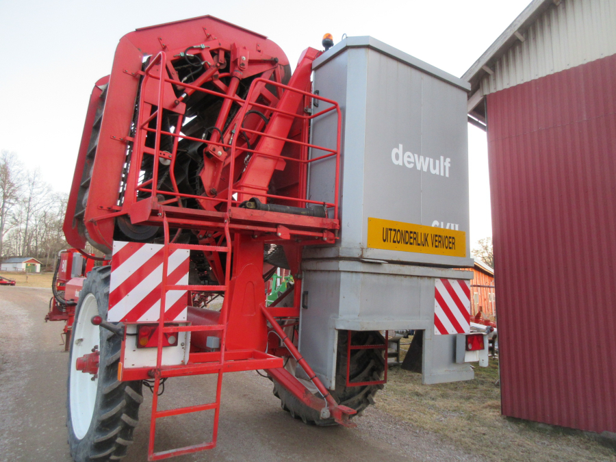 5528 Dewulf GKII Möhrenroder mit Elevator 2 Reihe