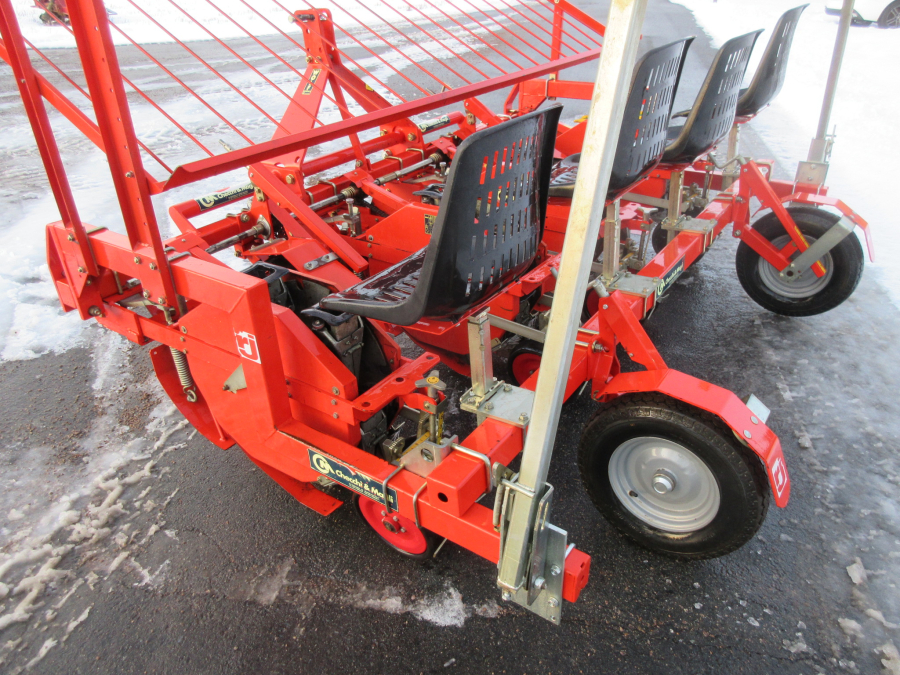 5537 Checchi & Magli Wolf Pflanzmaschine