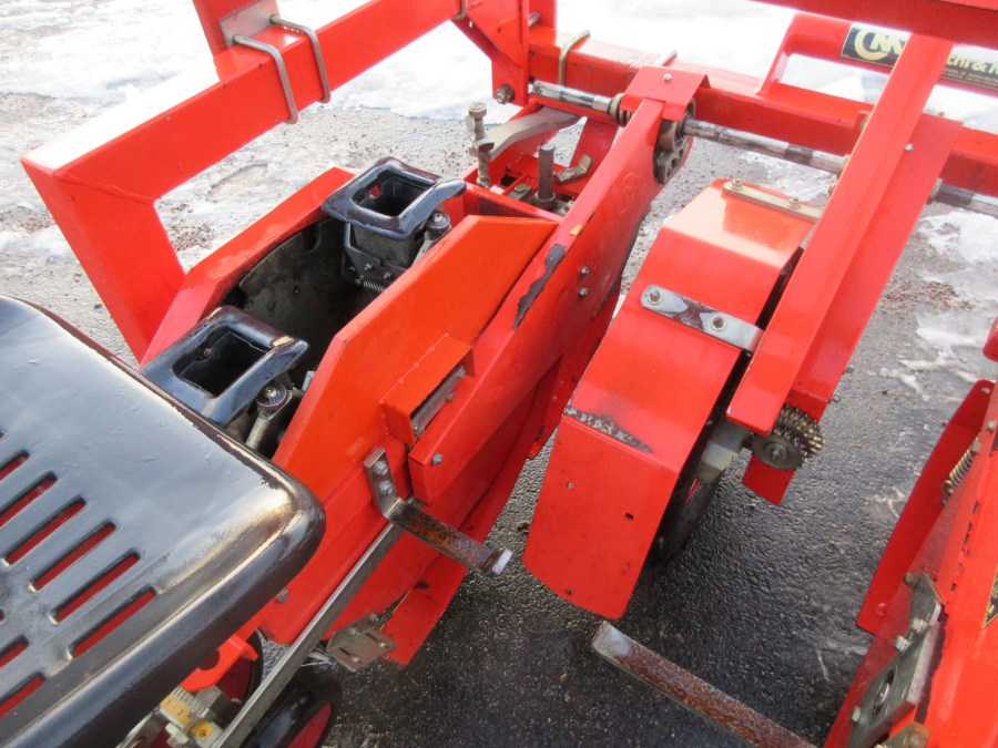 5537 Checchi & Magli Wolf Pflanzmaschine