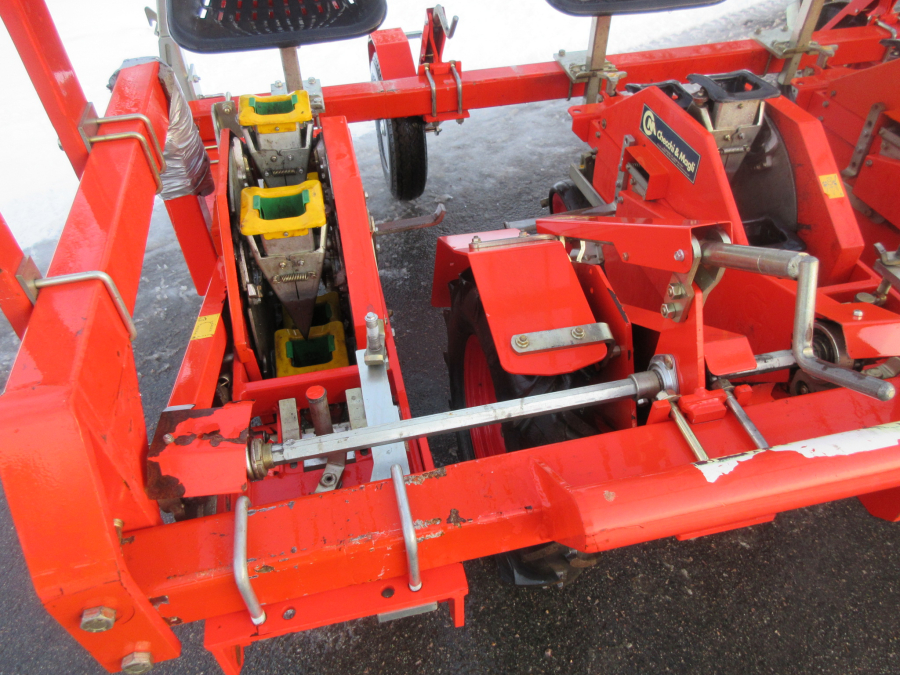 5537 Checchi & Magli Wolf Pflanzmaschine