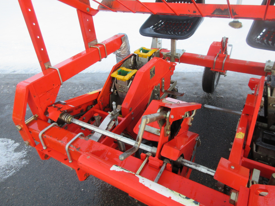 5537 Checchi & Magli Wolf Pflanzmaschine