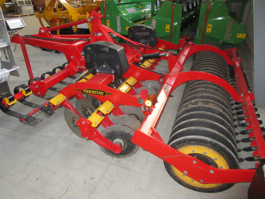 5574 Vaderstad carrier CR350 