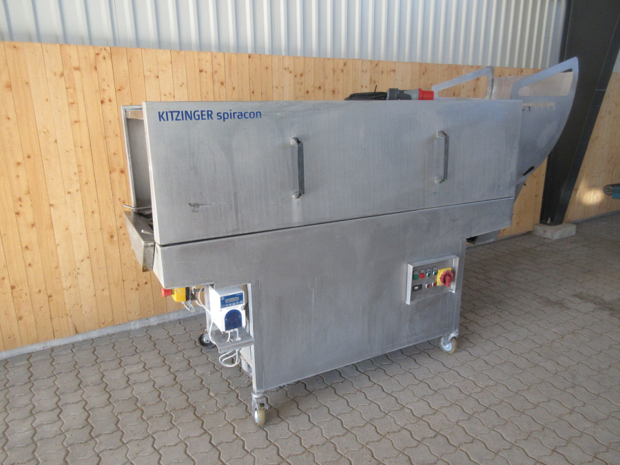 5586 Kitzinger Spiracon 200 tray washer