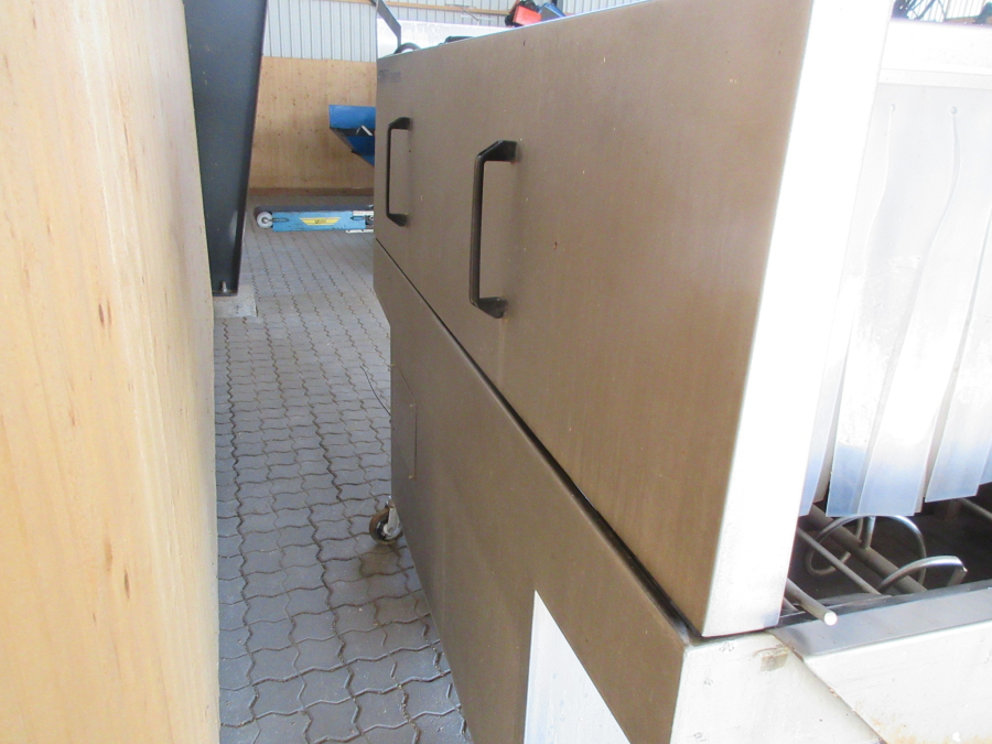 5586 Kitzinger Spiracon 200 tray washer