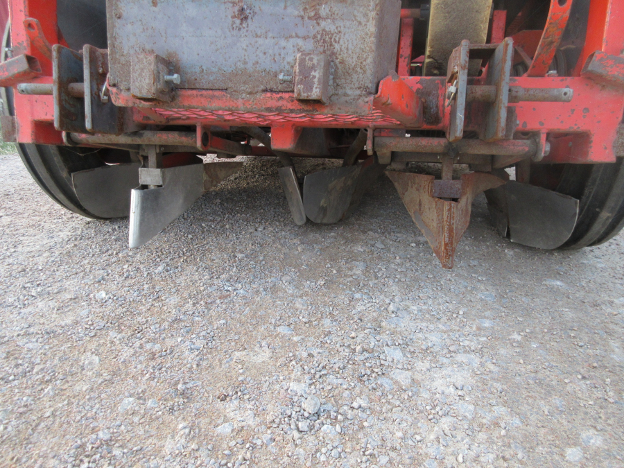 5594 Structural potato planter 2 row