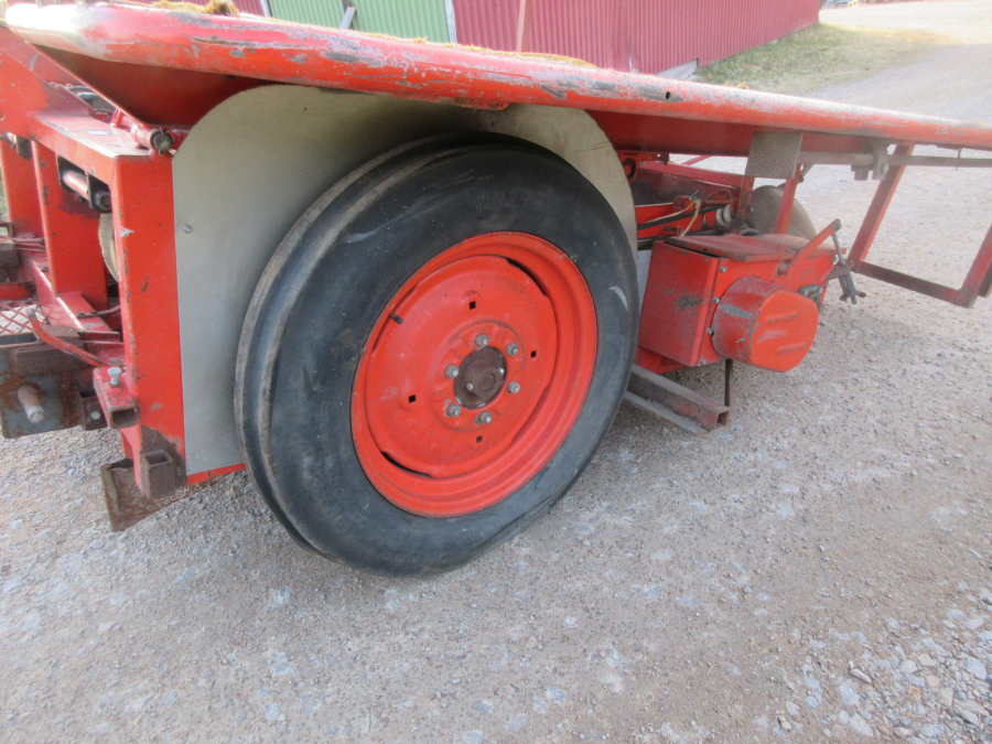 5594 Structural potato planter 2 row