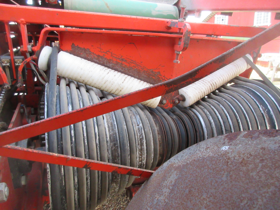 5594 Structural potato planter 2 row