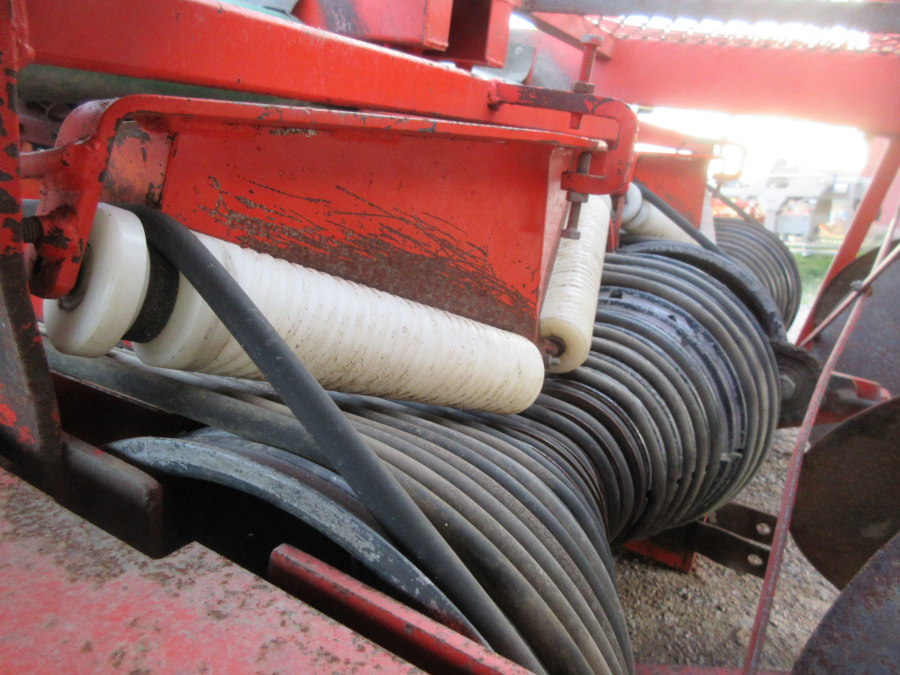 5594 Structural potato planter 2 row