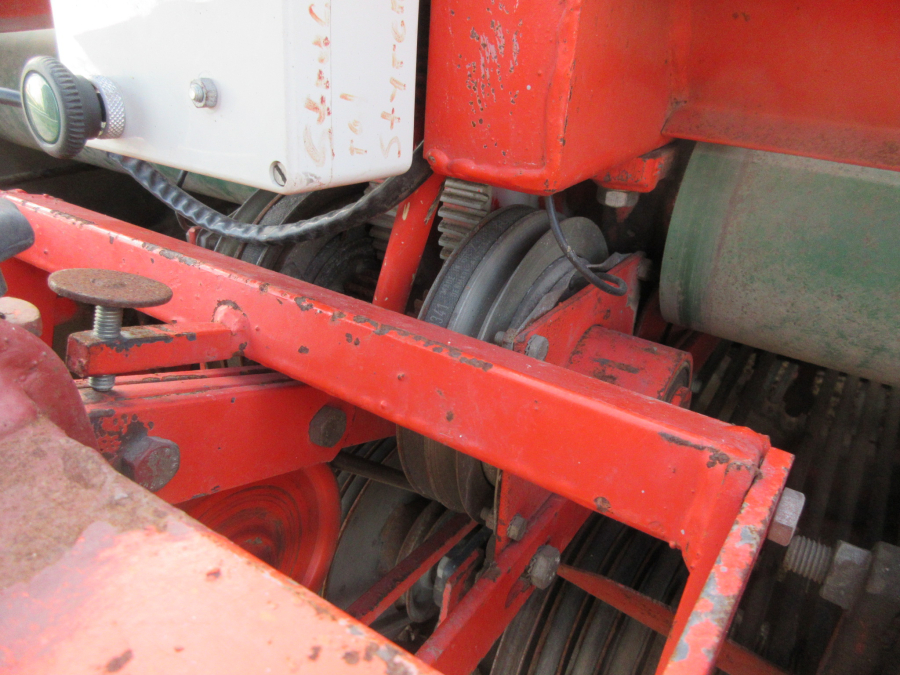 5594 Structural potato planter 2 row