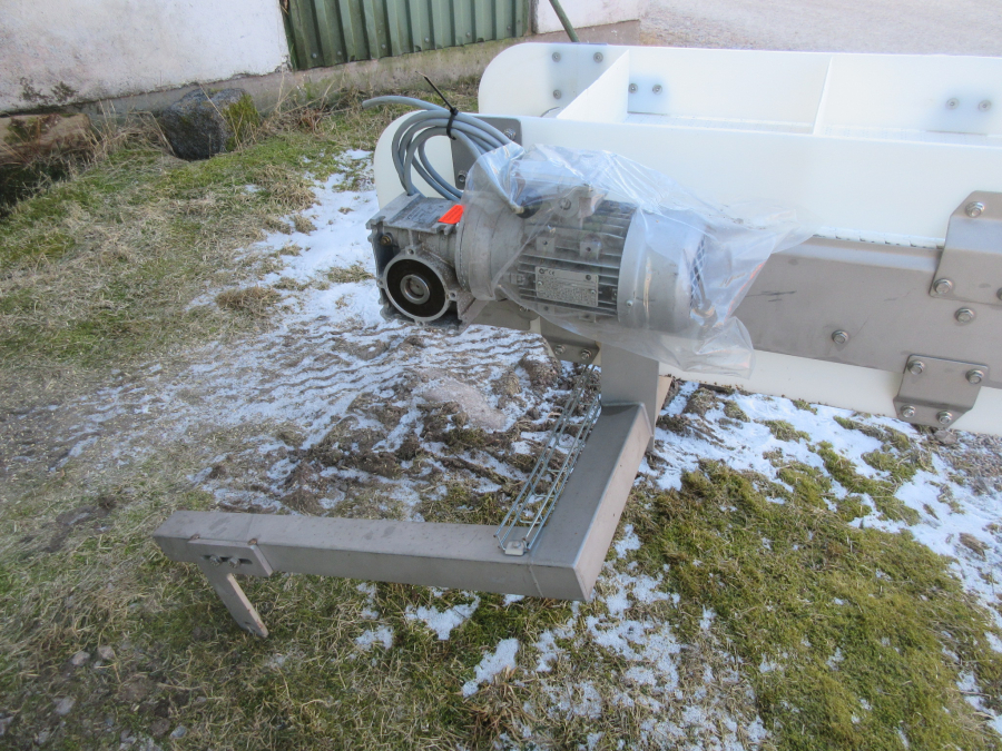 5598 Elevator 4000x350 mm Stainless steel