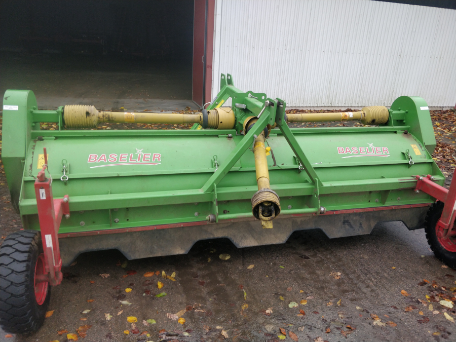 5604 Baselier haulmtopper 4x80 cm