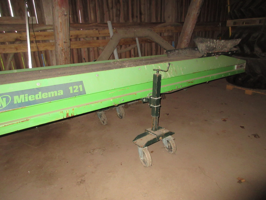 5607 Miedema HAT 121-70