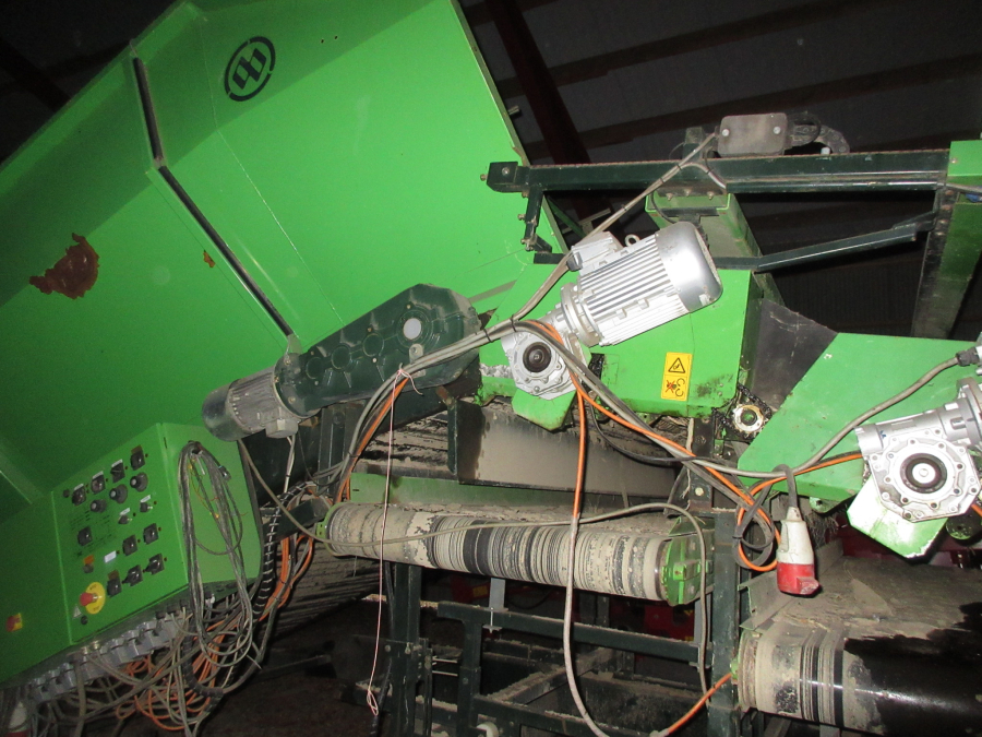 5610 Miedema SB1151 receiving hopper 