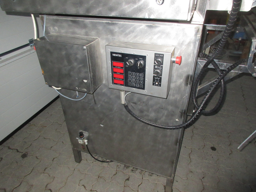 5612 Newtec 2009G linear weigher for carrots / potato