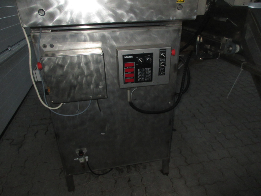 5612 Newtec 2009G linear weigher for carrots / potato