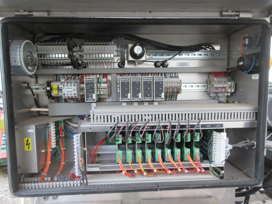 5612 Newtec 2009G linear weigher for carrots / potato
