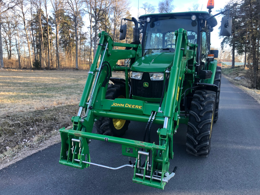 5619 John Deere 5075E Schlepper Traktor mit Frontlader