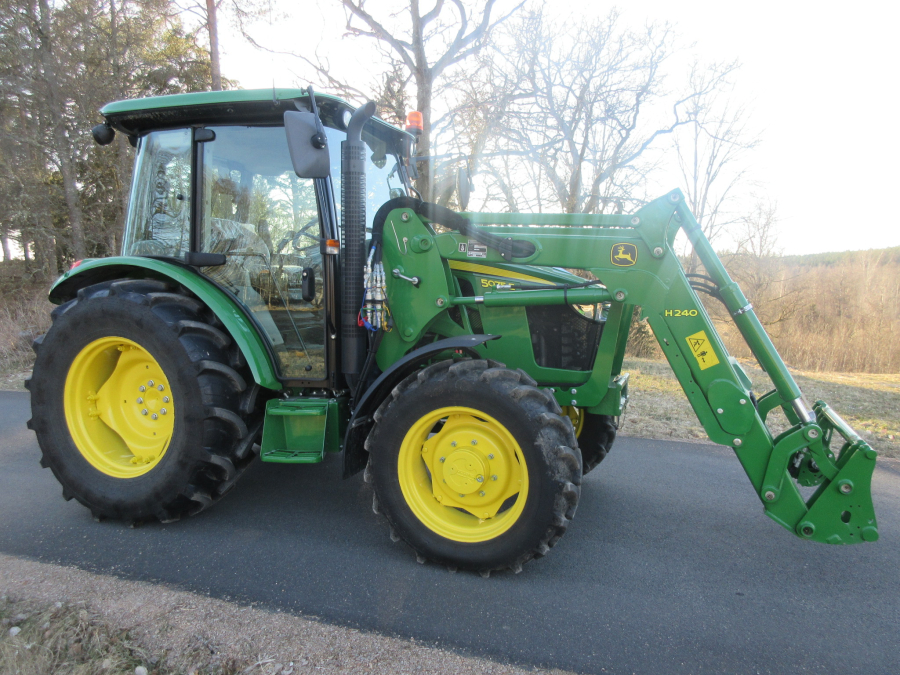 5619 John Deere 5075E Schlepper Traktor mit Frontlader