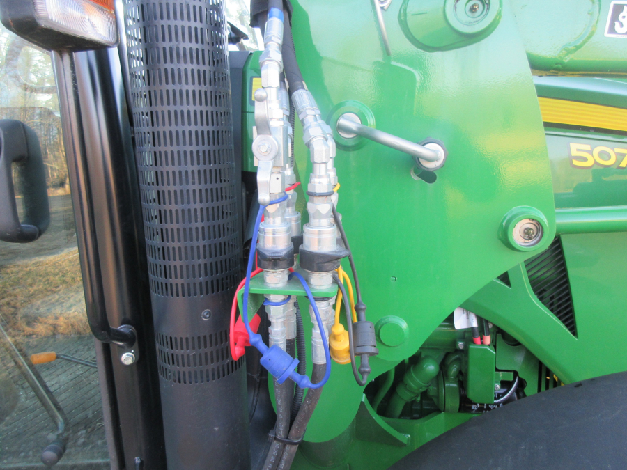 5619 John Deere 5075E Schlepper Traktor mit Frontlader