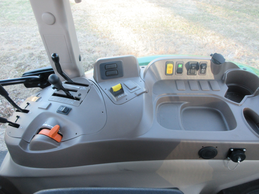 5619 John Deere 5075E Schlepper Traktor mit Frontlader