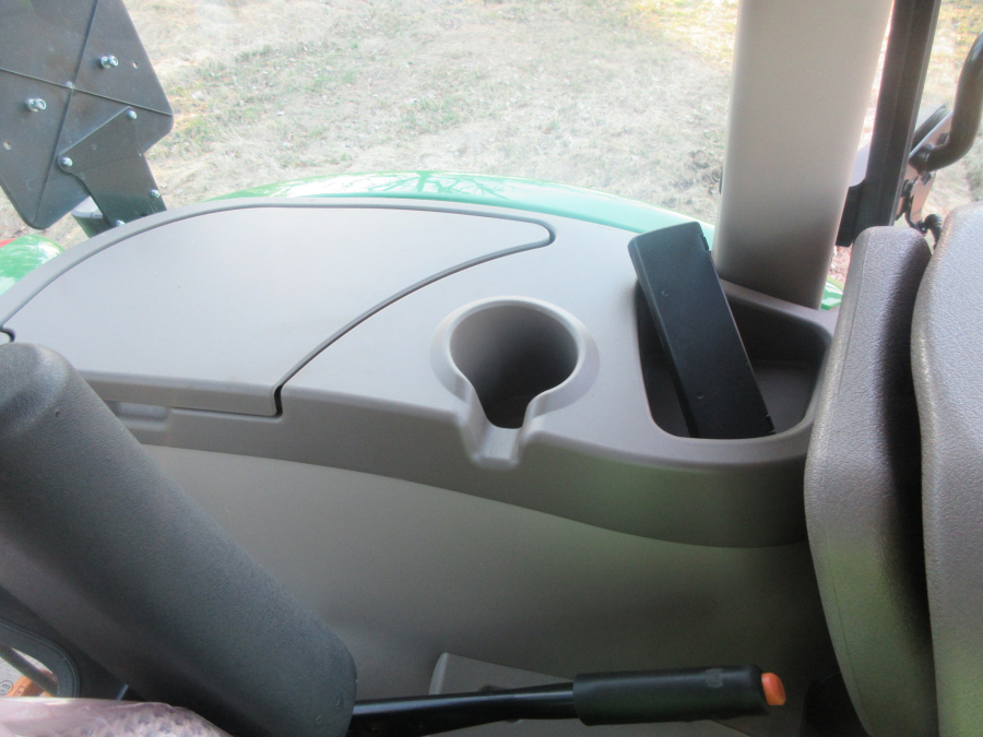 5619 John Deere 5075E Schlepper Traktor mit Frontlader