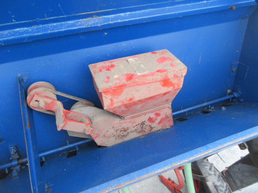 5622 Stanhay precision seeder 6 row