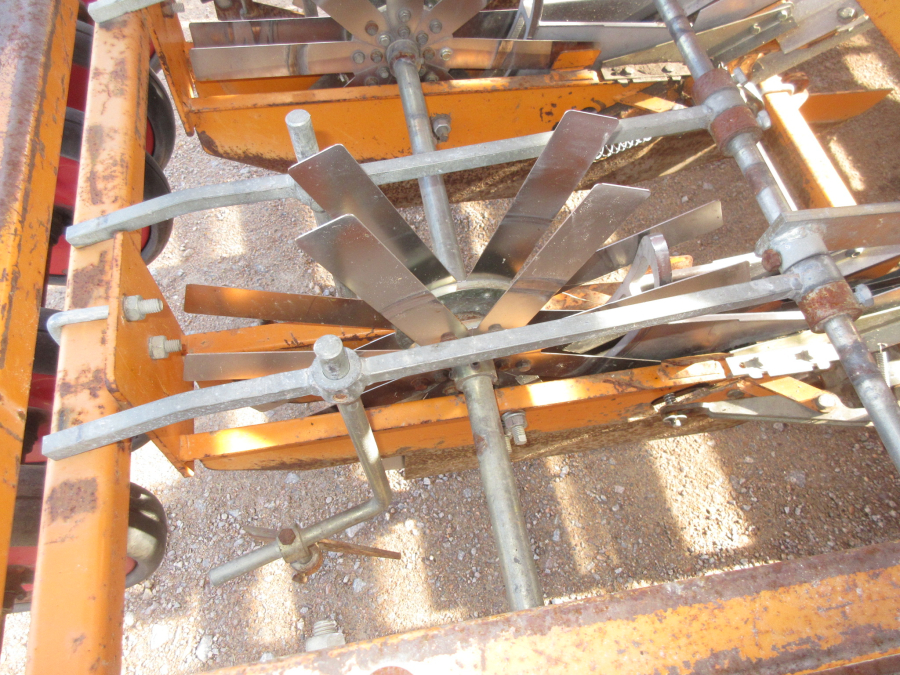 5631 Regero Pflanzmaschine R907 3/4 Reihe