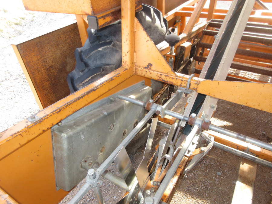 5631 Regero Pflanzmaschine R907 3/4 Reihe