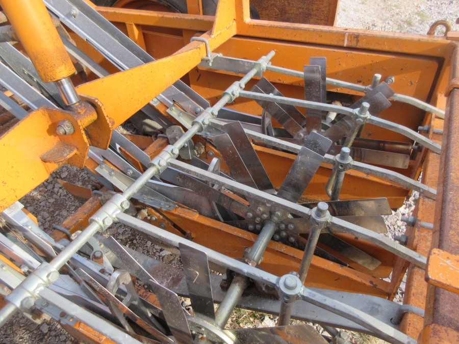 5631 Regero Pflanzmaschine R907 3/4 Reihe