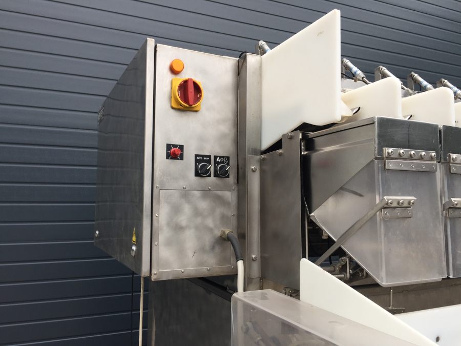5658 Newtec 2012B linear weigher